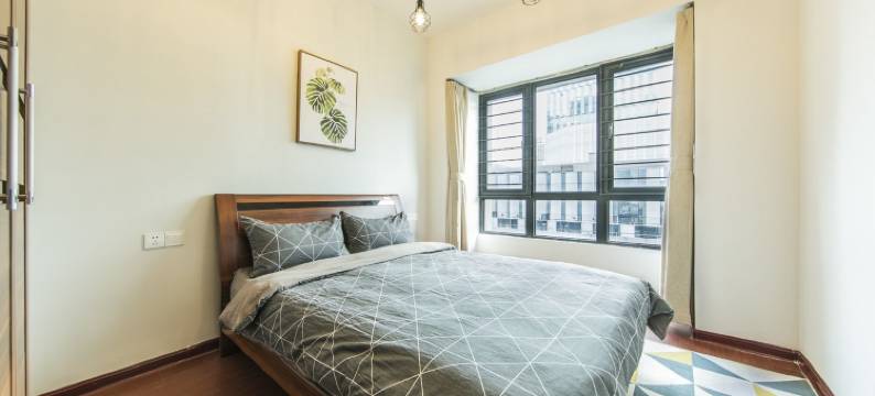 彼岸花之家公寓(金榕南路分店)图片