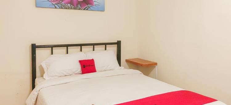 泗水西多塞尔莫红多兹伊斯兰酒店(RedDoorz Syariah at Prapen Jaya Surabaya)图片