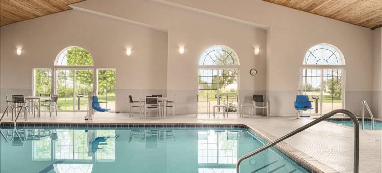 佩拉丽怡酒店(Country Inn & Suites by Radisson, Pella, IA)图片