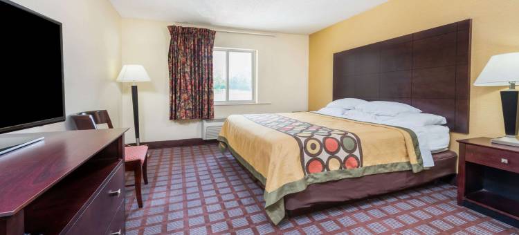 温德姆速8酒店-布卢明顿大学区(Super 8 by Wyndham Bloomington University Area)图片