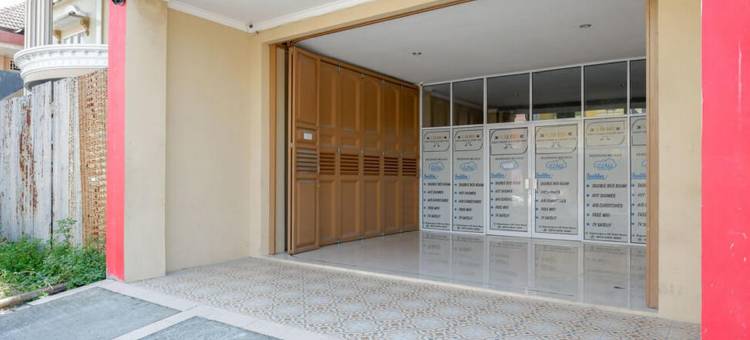 RedDoorz 在Solo的Hartono购物中心附近(RedDoorz Near Hartono Mall Solo)图片