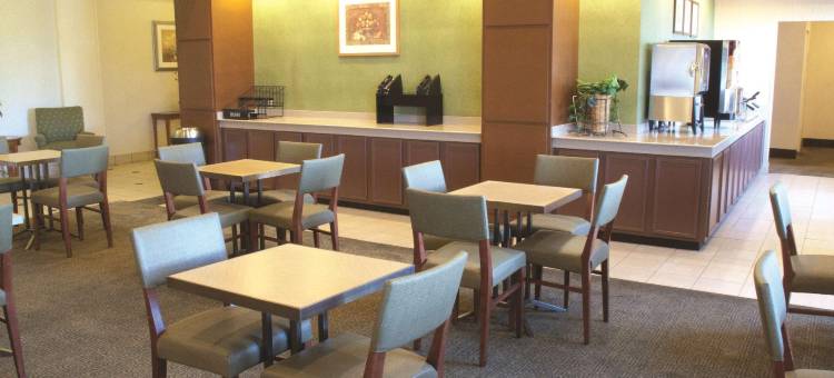 纽黑文拉昆塔温德姆套房酒店(La Quinta Inn & Suites by Wyndham New Haven)图片