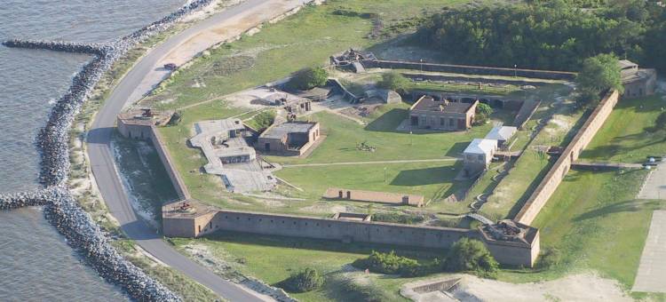 莫比尔萨拉兰北舒眠套房旅店(Sleep Inn & Suites North Mobile Saraland)图片