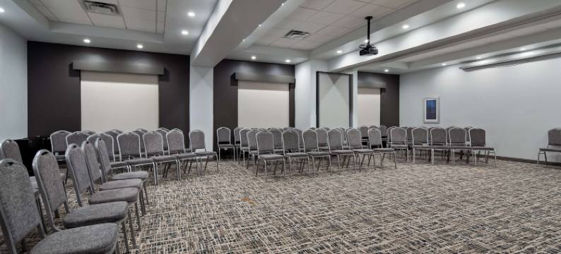 罗兰贝斯特韦斯特优质套房酒店(Best Western Plus Roland Inn  Suites)图片