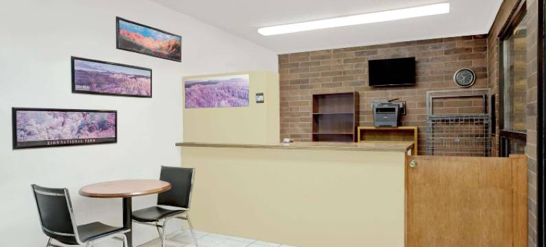 锡达城Travelodge by Wyndham酒店(Travelodge by Wyndham Cedar City)图片