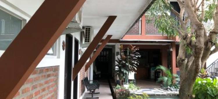 RedDooz Plus at Ininnawa Homestay Syariah Palu图片