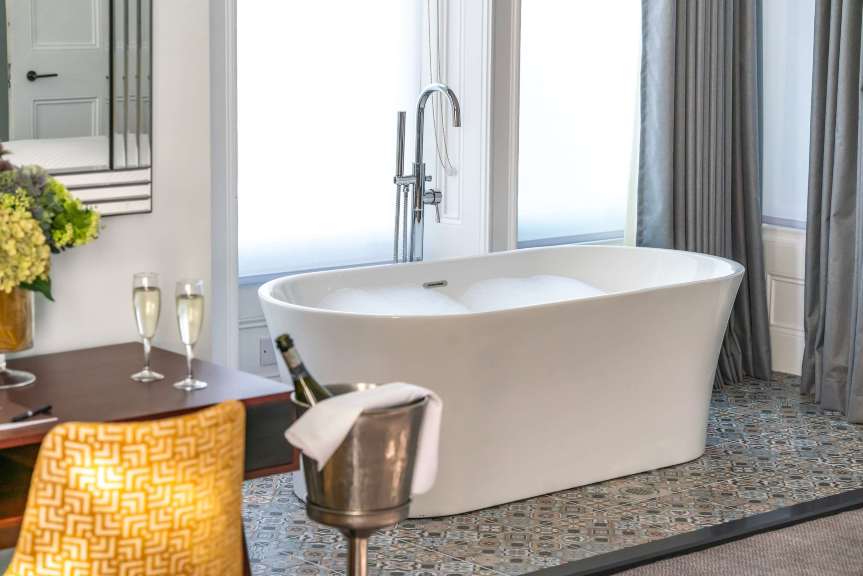 Oatlands Park HotelHotel Overview