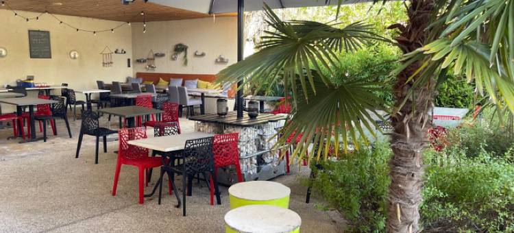 勒克洛德塔讷尔伊泽尔河畔罗芒酒店(Hôtel Restaurant le Clos des Tanneurs Romans Sur Isère)图片