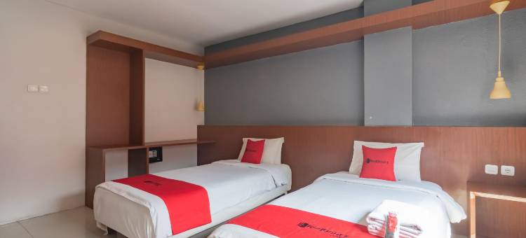 红多兹Plus酒店-达戈波乔克3号(RedDoorz Plus @ Dago Pojok 3)图片