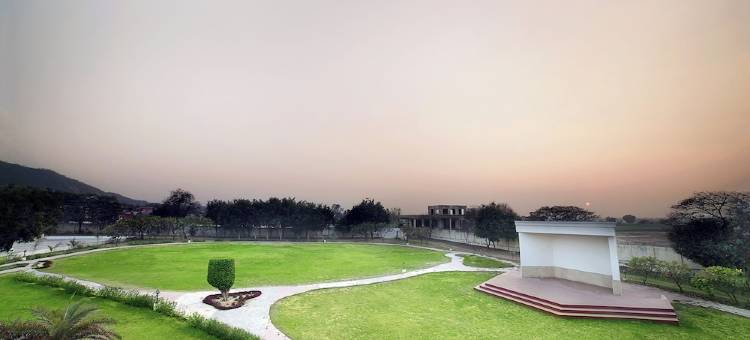日出度假村及大篷车公园(TreeHouse Sunrise Resort & Caravan Park)图片