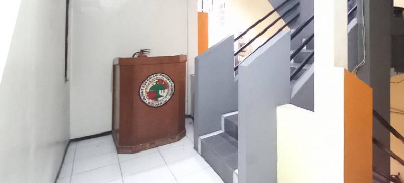 超级OYO 3862班丹旺宜酒店(RedDoorz Syariah at Hotel Pandan Wangi Near Alun Alun Sidoarjo)图片