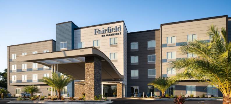 韦克罗斯万枫酒店(Fairfield Inn & Suites Waycross)图片