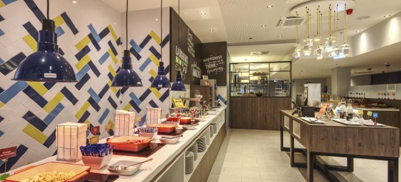 斯图加特市中心希尔顿欢朋酒店(Hampton by Hilton Stuttgart City Centre)图片