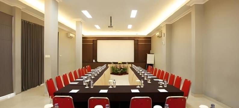 露莎尼亚英达酒店(Rosalia Indah Hotel)图片