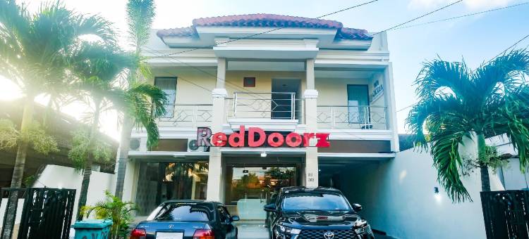 红多兹伊斯兰酒店-近乔吉亚城市购物中心2号(RedDoorz Syariah Near Jogja City Mall 2)图片