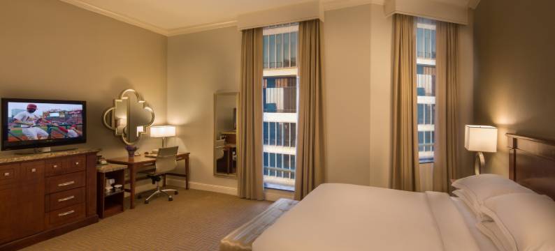 康涅狄格州布里斯托希尔顿逸林酒店(DoubleTree by Hilton Bristol)图片