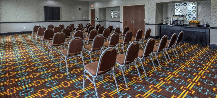 克拉克斯维尔欢朋酒店(Hampton Inn & Suites Clarksville)图片