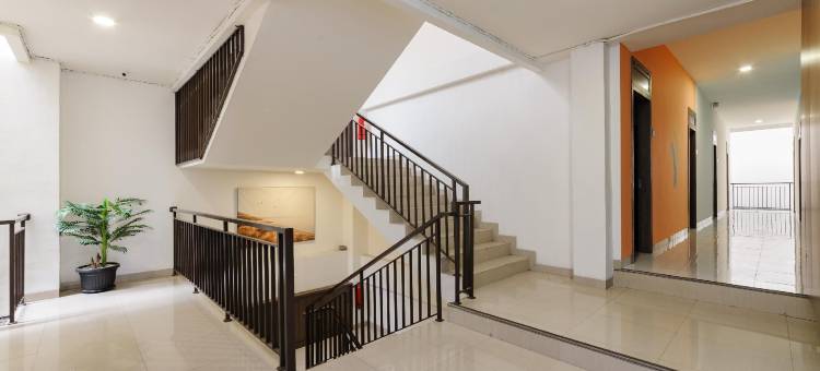 桑斯酒店·麦克斯生活-珍加连(Sans Hotel Max Living Cengkareng)图片