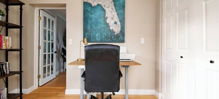 坦帕僻静度假屋, 私人泳池 + 后院(Secluded Tampa Retreat, Private Pool + Backyard)图片