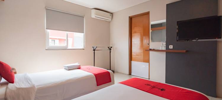 红多兹Plus酒店-达戈波乔克3号(RedDoorz Plus @ Dago Pojok 3)图片