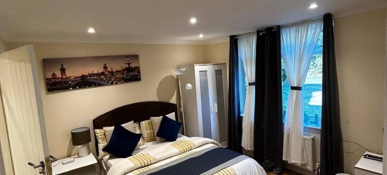 完整住宅小屋带大花园(Whole House Cottage with Parking and Huge Garden)图片