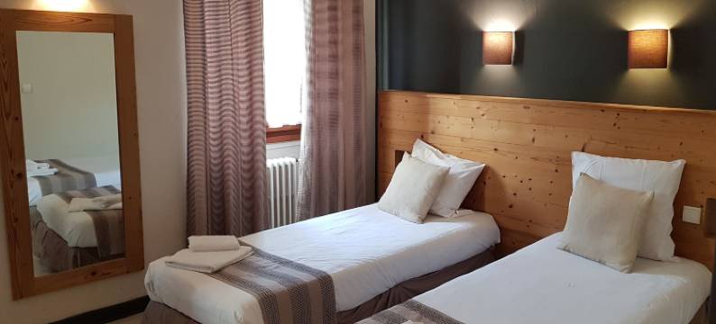 萨伏伊酒店(Savoy Hotel & Restaurant)图片