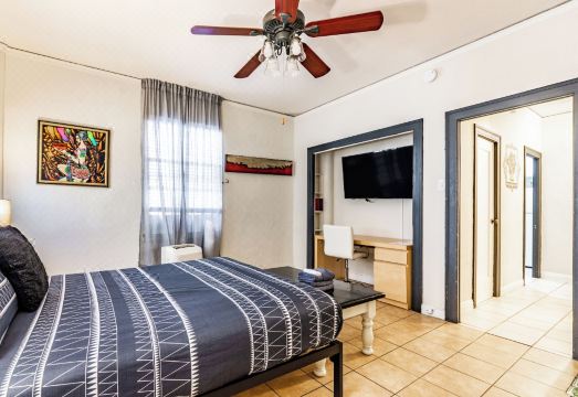 Casa Bonita Apartments Hotel Overview