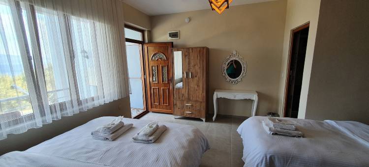 阿索斯纳赞汽车旅馆与海滩餐厅(Assos Nazan Motel Restoran Beach)图片