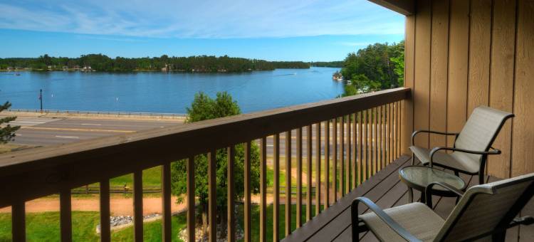 波因特套房酒店(The Pointe Hotel and Suites)图片