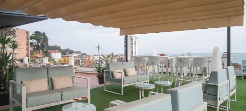 圣罗莎略雷特皮埃尔度假酒店(Hotel Lloret Santa Rosa by Pierre & Vacances)图片