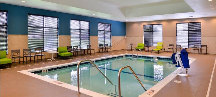 圣保罗奥克戴尔 - 伍德柏里希尔顿欢朋套房酒店(Hampton Inn & Suites St. Paul/Oakdale)图片