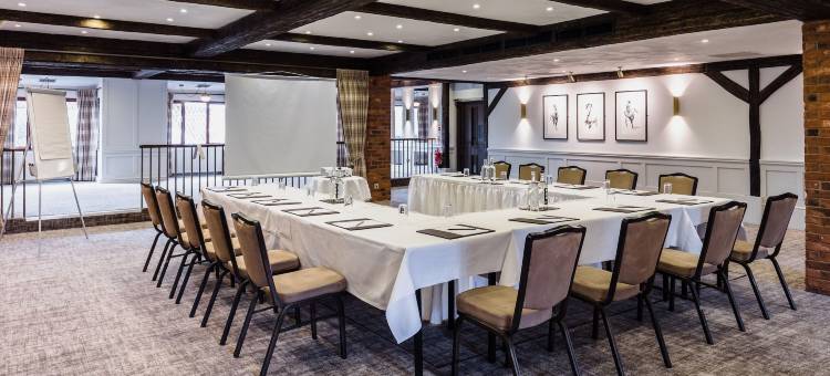 斯特卢普斯酒店(Stirrups Hotel)图片