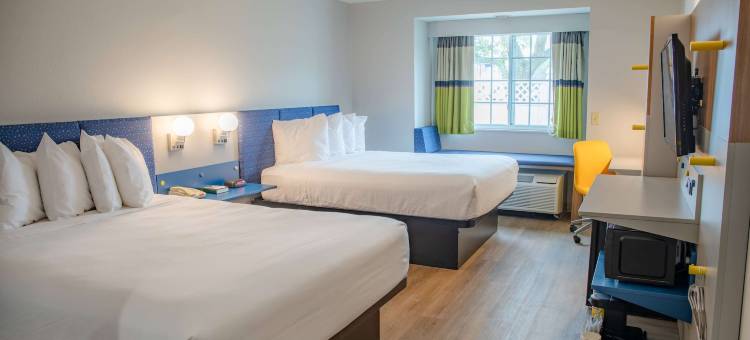 金斯兰温德姆麦客达套房酒店(Microtel Inn & Suites by Wyndham Kingsland Naval Base I-95)图片