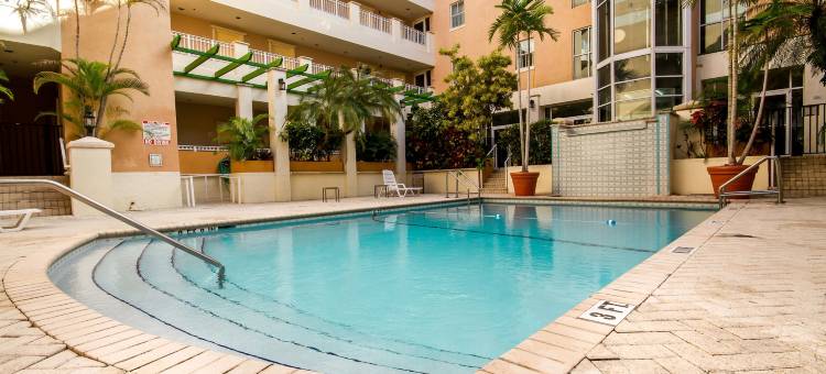 南迈阿密-科勒尔盖布尔斯罗德威旅馆(Rodeway Inn South Miami - Coral Gables)图片