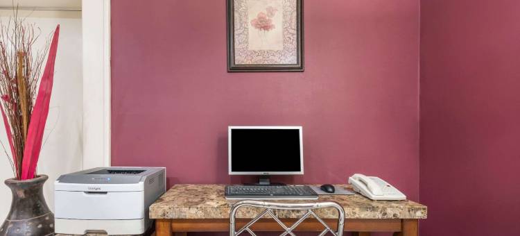 布赖恩克利奇站戴斯酒店(Days Inn by Wyndham Bryan College Station)图片