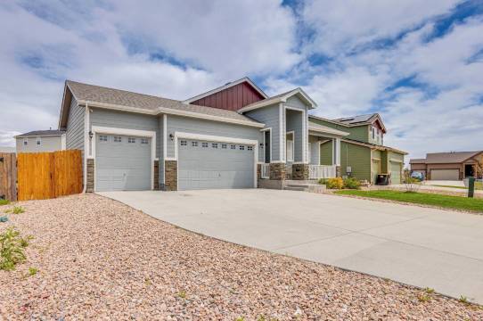 带游戏室和私人庭院的佩顿令人惊叹的度假屋(Stunning Peyton Retreat w/ Game Room, Private Yard)