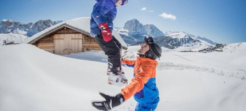 旅游酒店(Hotel Touring Dolomites)图片