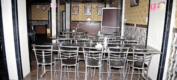 帕乔里酒店和餐厅(THE PACHOURI HOTEL & RESTAURENT)图片