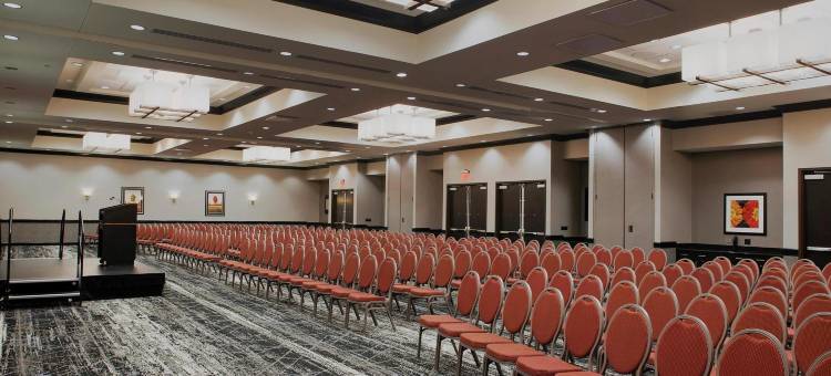 本顿维尔希尔顿逸林套房酒店(DoubleTree Suites by Hilton Hotel Bentonville)图片