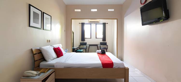 红多兹酒店@梭罗乌利普苏莫哈霍(RedDoorz @ Urip Sumoharjo Solo)图片