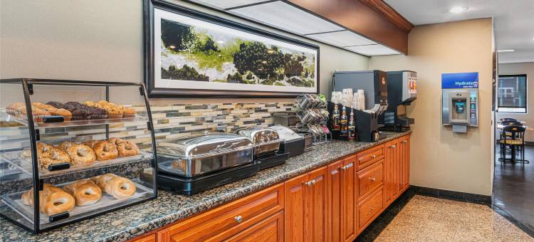 机场贝斯特韦斯特酒店(Best Western Airport Inn)图片