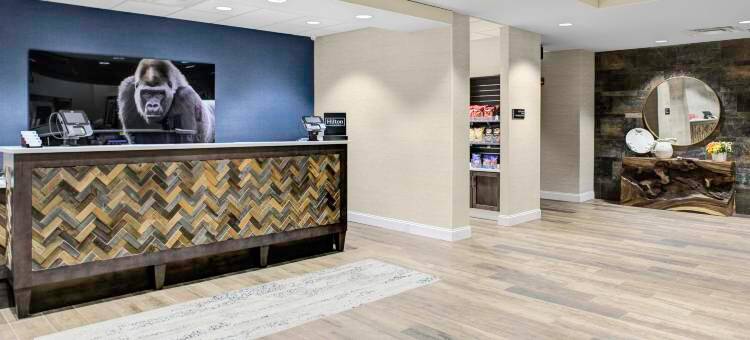 匹兹堡堪萨斯十字路口希尔顿欢朋套房酒店(Hampton Inn & Suites Pittsburg Kansas Crossing)图片