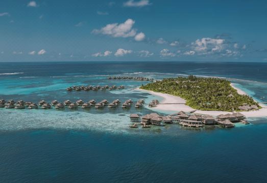 Six Senses LaamuHotel Overview