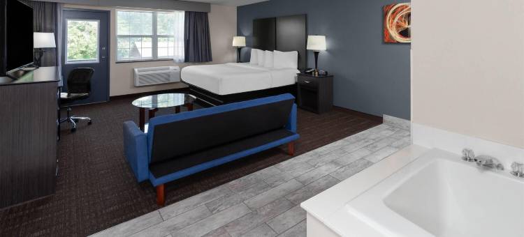 Baymont by Wyndham Chester IL图片