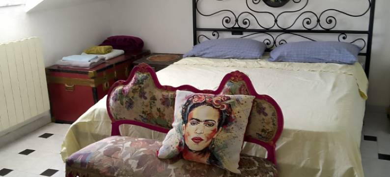 Spacious and Naturally Bright Bomboniera Rooftop Favors Apartment图片