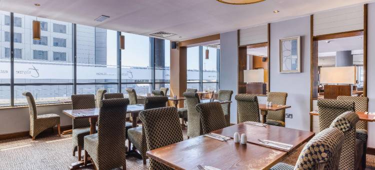 优品迎伦敦盖特威克机场(北航站楼)酒店(Premier Inn London Gatwick Airport (North Terminal) Hotel)图片