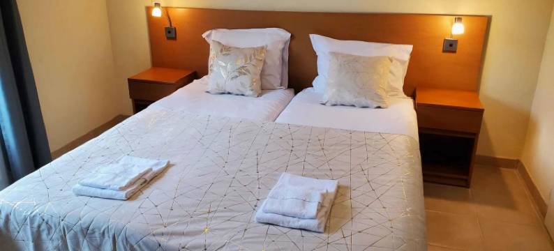 Villa in Les Forges with Golf & Pool Access图片