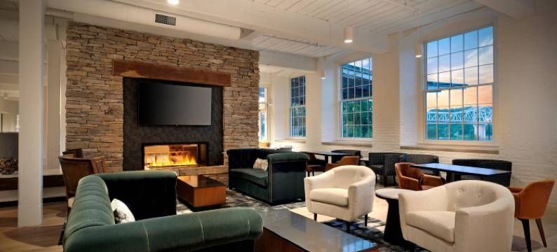 麦迪逊万枫酒店及套房历史悠久的鹰棉纺厂(Fairfield Inn & Suites Madison Historic Eagle Cotton Mill)图片