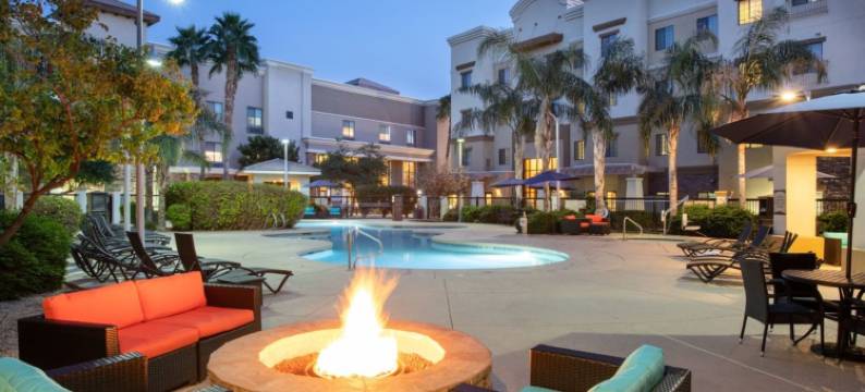 Staybridge Suites 凤凰的格兰岱尔(Staybridge Suites PHOENIX - GLENDALE SPORTS DIST by IHG)图片