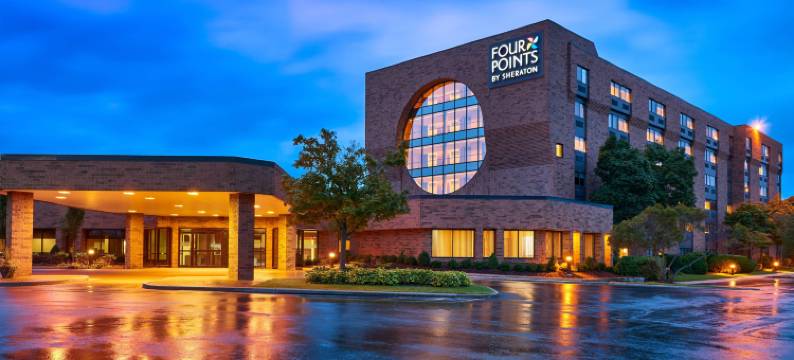 密尔沃基北岸福朋喜来登酒店(Four Points by Sheraton Milwaukee North Shore)图片